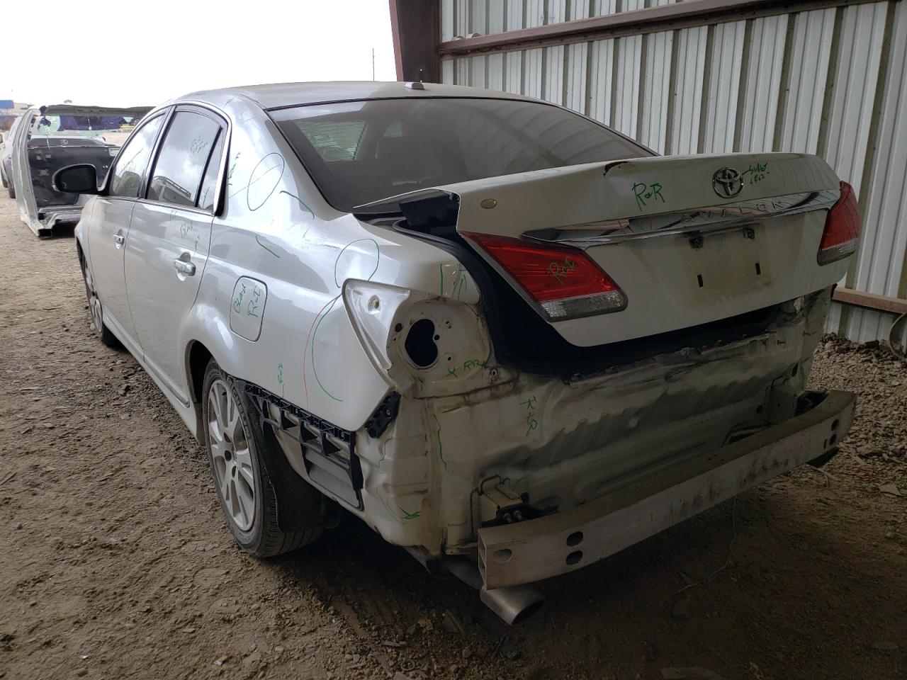 Photo 3 from auction – 2011 TOYOTA AVALON BAS with VIN 4T1BK3DB0BU439366
