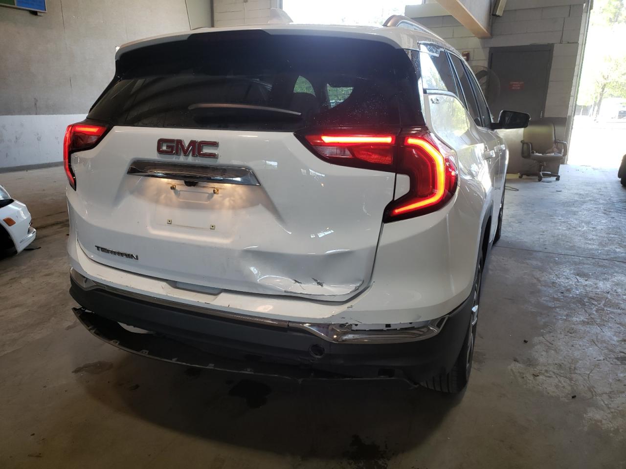 Photo 9 from auction – 2020 GMC TERRAIN SL with VIN 3GKALPEVXLL234232