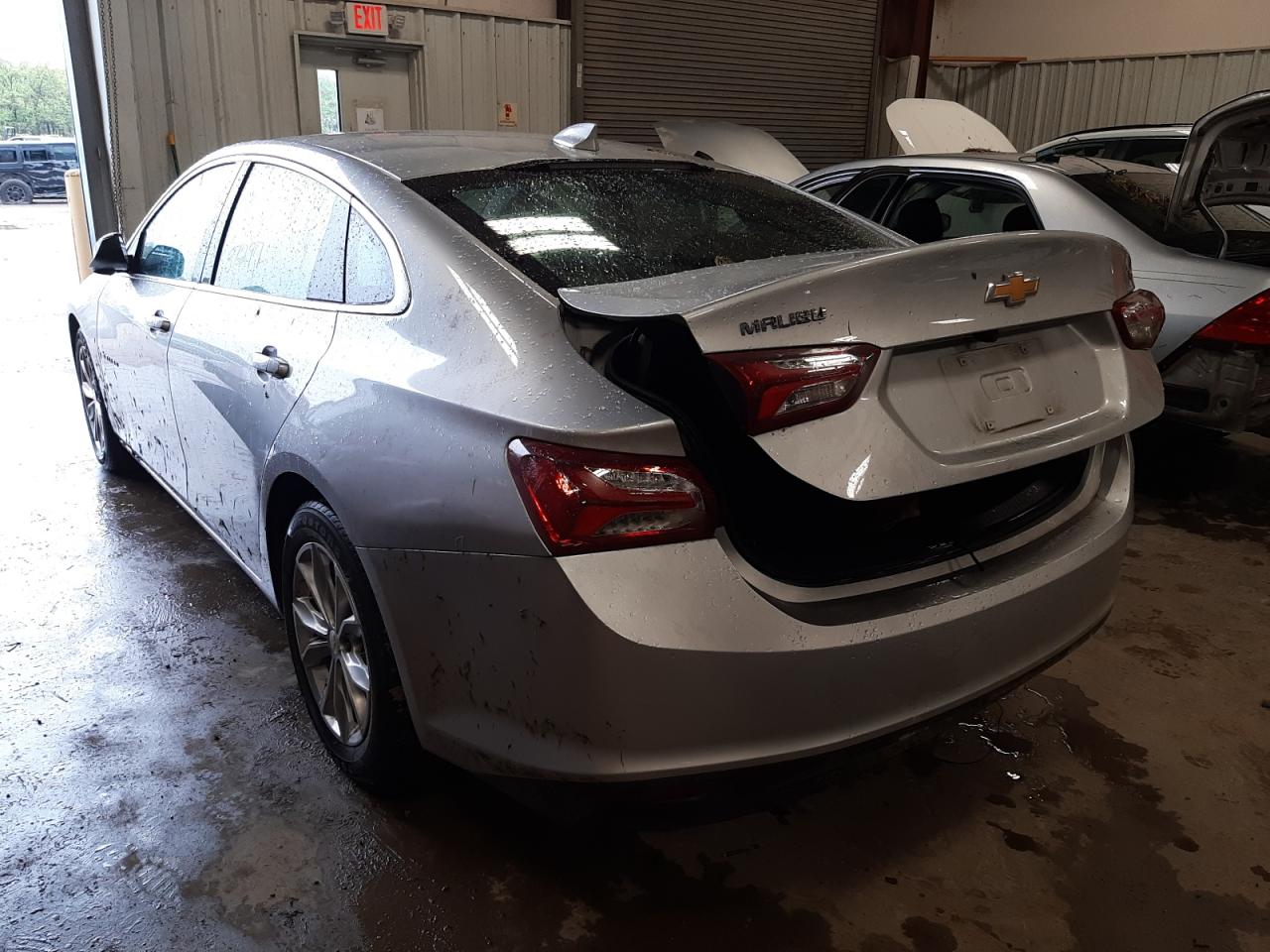 Photo 3 from auction – 2019 CHEVROLET MALIBU LT with VIN 1G1ZD5ST2KF163371