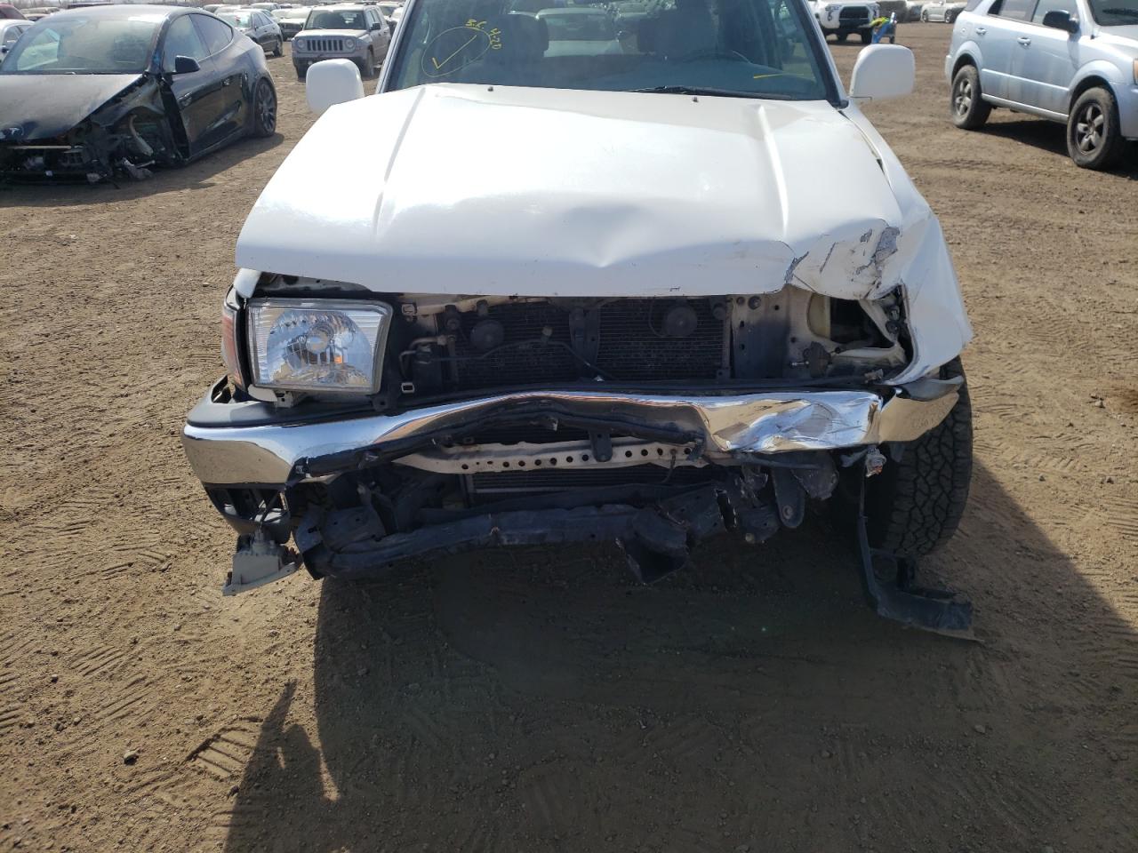 Photo 9 from auction – 2000 TOYOTA 4RUNNER SR with VIN JT3GN86R4Y0143571