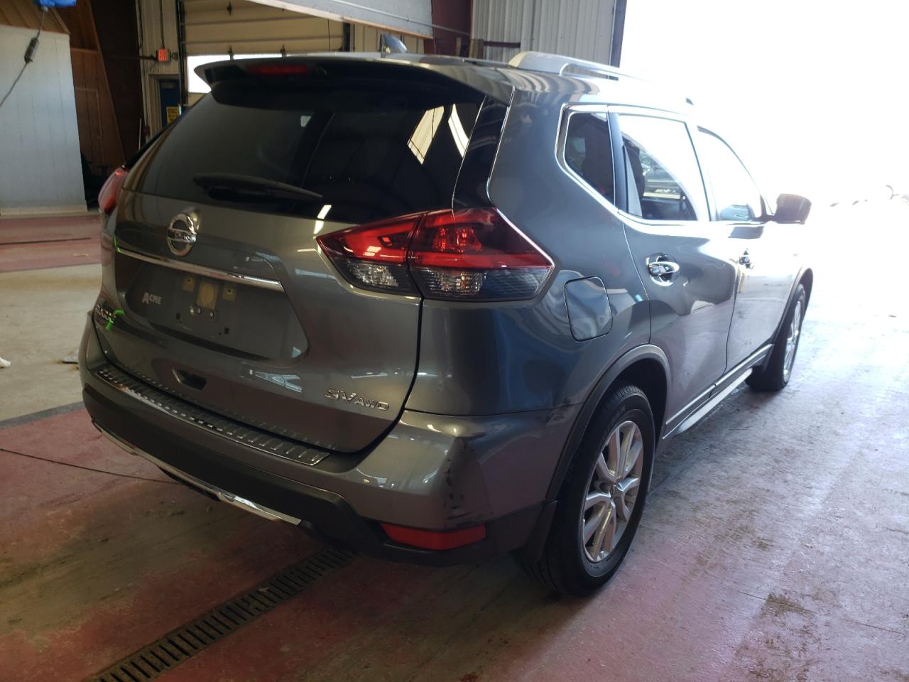 Photo 4 from auction – 2018 NISSAN ROGUE S with VIN JN8AT2MV2JW300655
