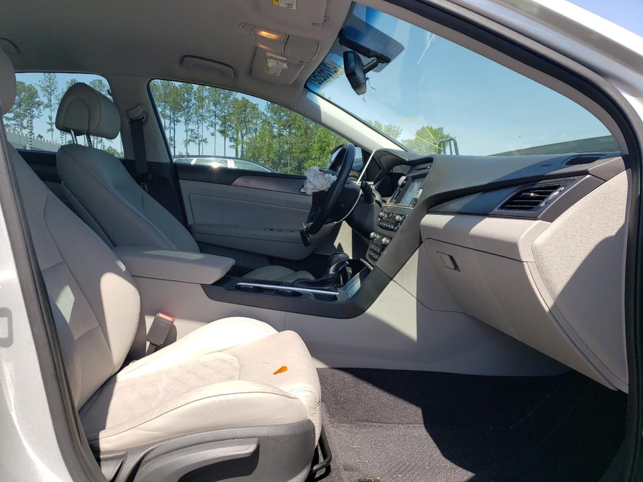 Photo 5 from auction – 2016 HYUNDAI SONATA SPO with VIN 5NPE34AF9GH314508