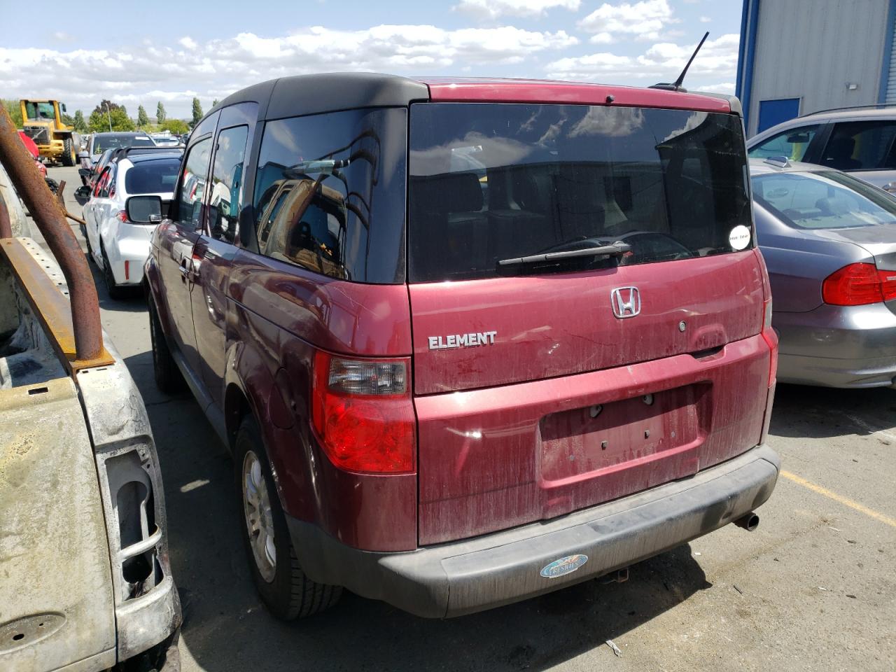 Photo 3 from auction – 2006 HONDA ELEMENT EX with VIN 5J6YH287X6L026969