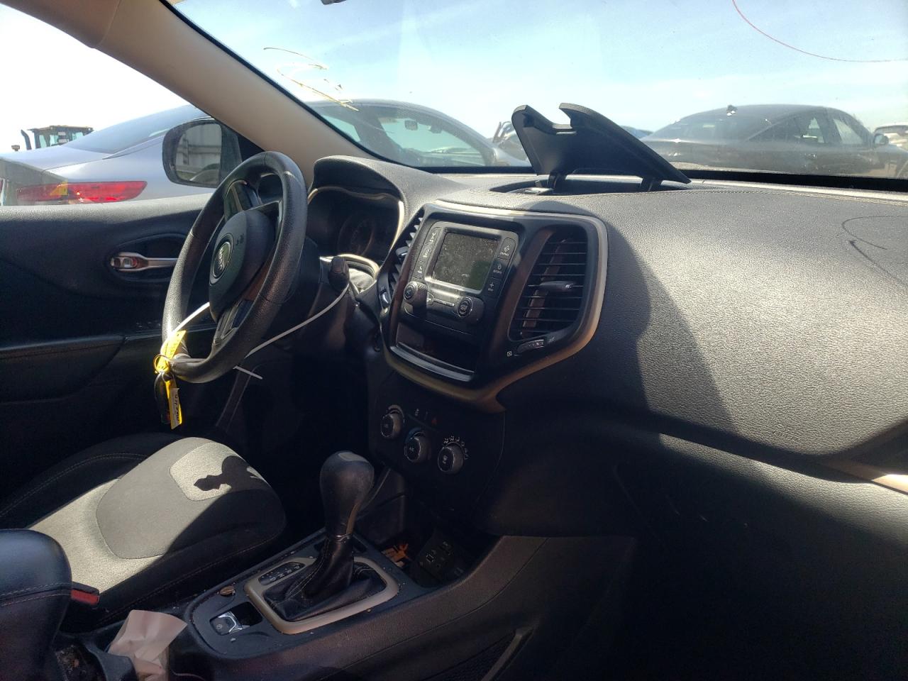 Photo 9 from auction – 2016 JEEP CHEROKEE S with VIN 1C4PJLAB6GW287901