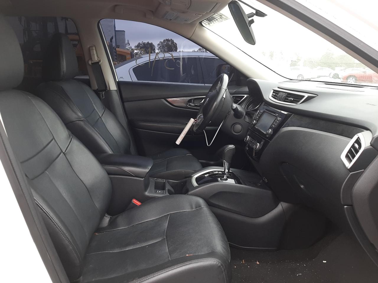 Photo 5 from auction – 2016 NISSAN ROGUE S with VIN 5N1AT2MT5GC864607