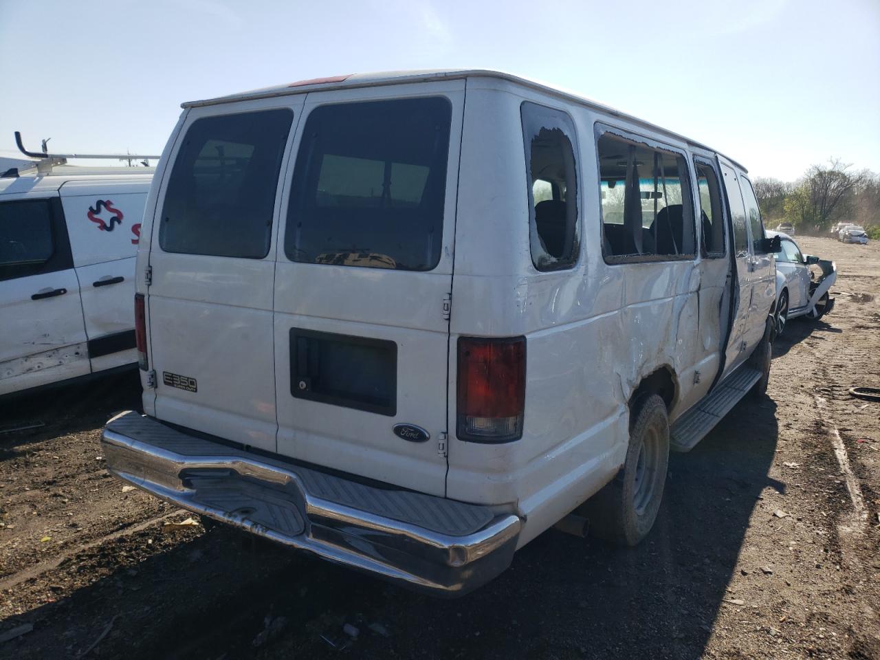 Photo 4 from auction – 2004 FORD ECONOLINE with VIN 1FBSS31L44HA07624