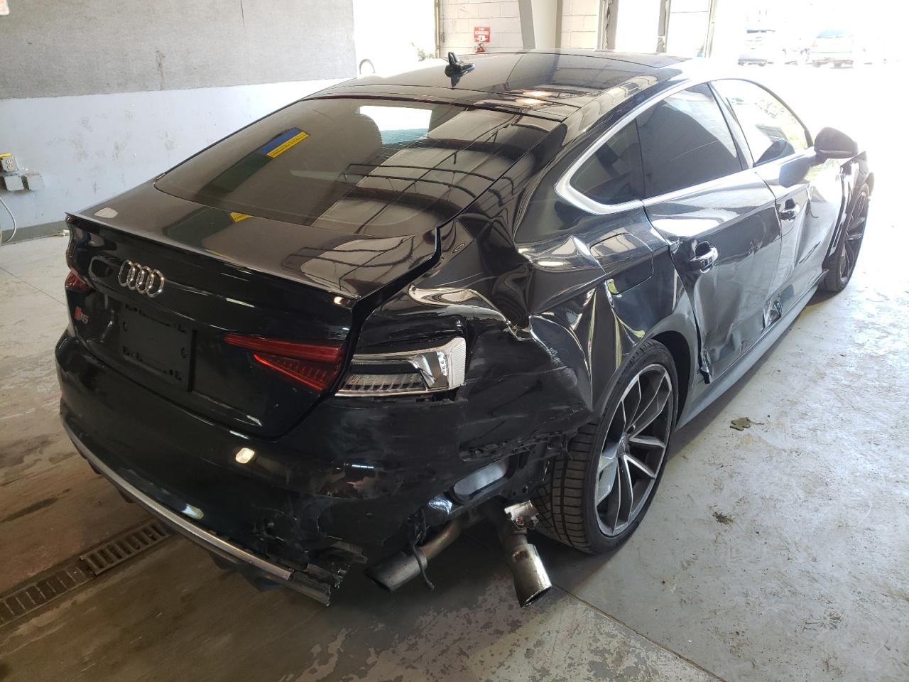 Photo 4 from auction – 2018 AUDI S5 PRESTIG with VIN WAUC4CF51JA005397