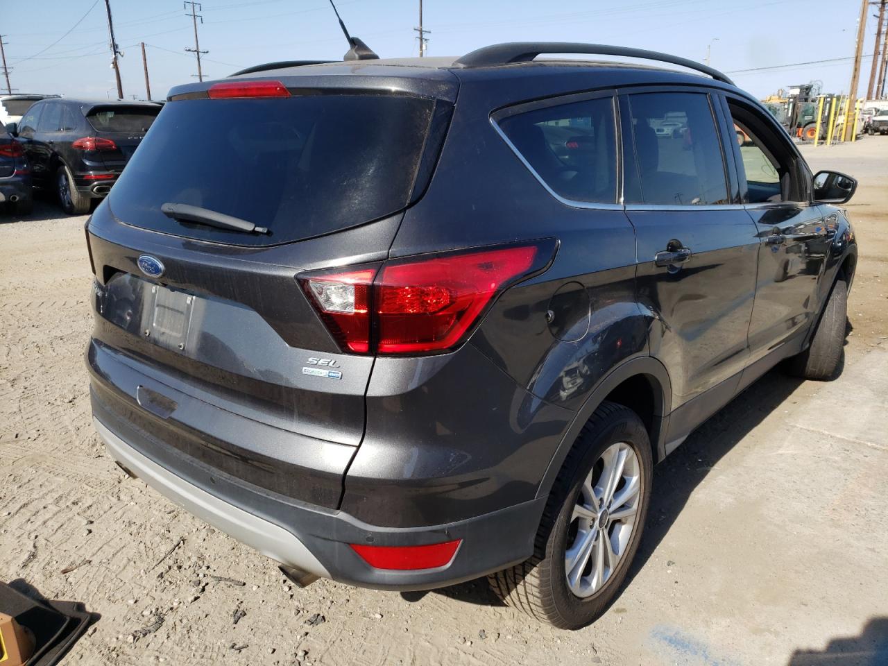 Photo 4 from auction – 2019 FORD ESCAPE SEL with VIN 1FMCU9HD3KUC30166