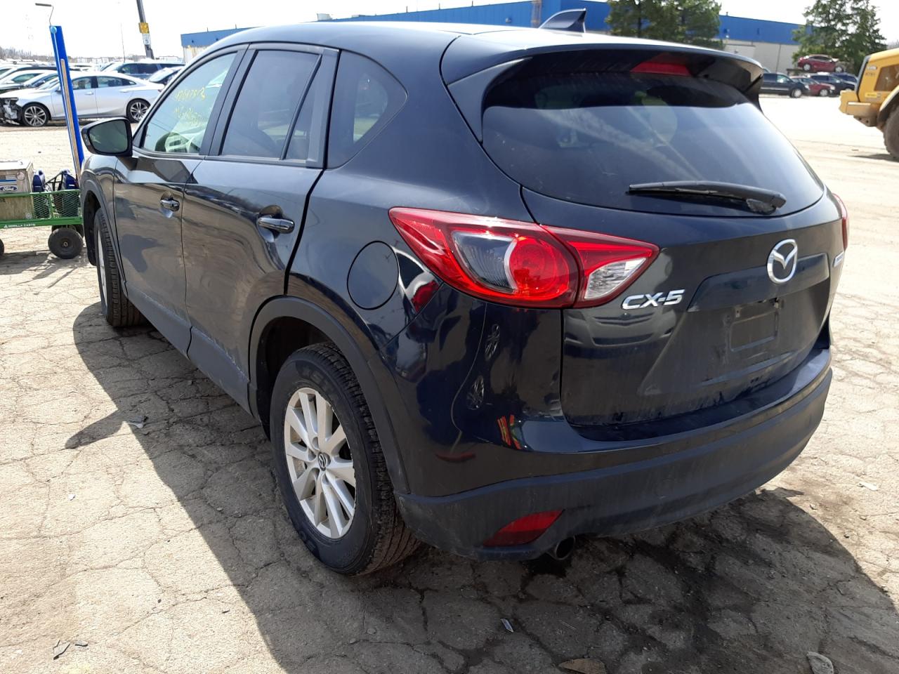 Photo 3 from auction – 2014 MAZDA CX-5 TOURI with VIN JM3KE2CY4E0323649