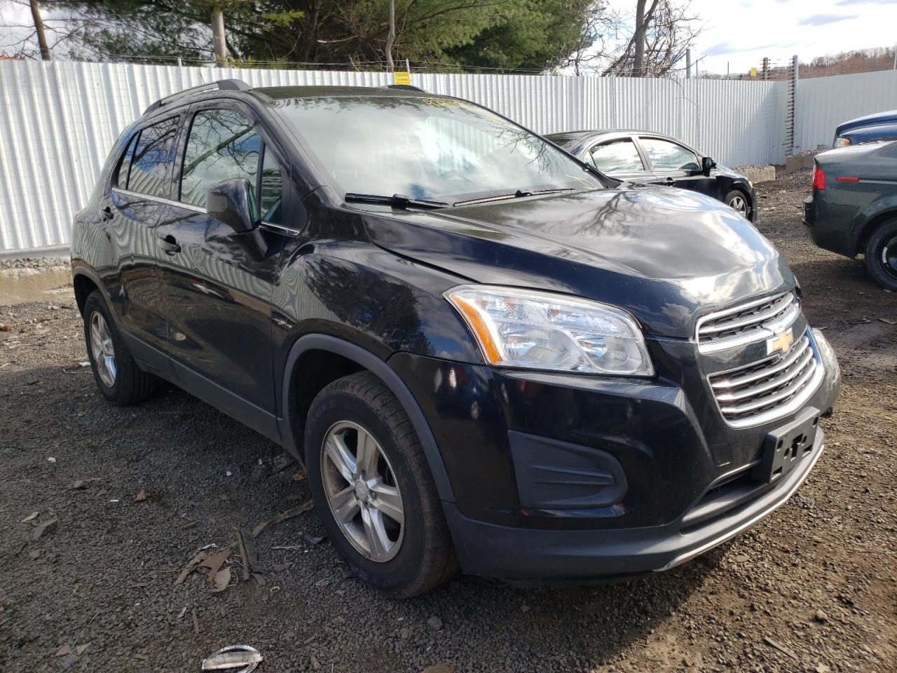 CHEVROLET TRAX 1LT 2016 with VIN 3GNCJPSB2GL211898 - Photo from auction