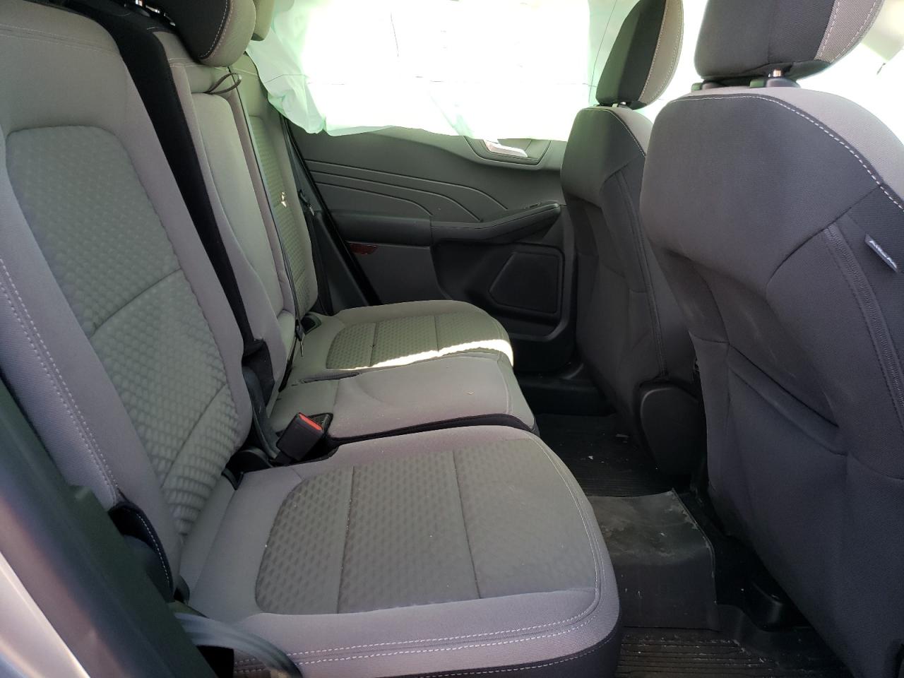 Photo 6 from auction – 2021 FORD ESCAPE SE with VIN 1FMCU9G65MUB20743
