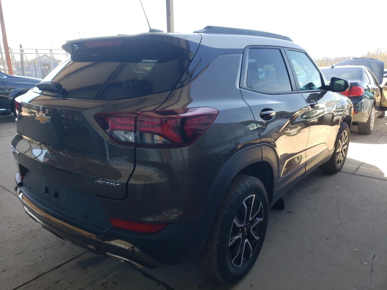 Photo 4 from auction – 2021 CHEVROLET TRAILBLAZE with VIN KL79MSSL0MB175712
