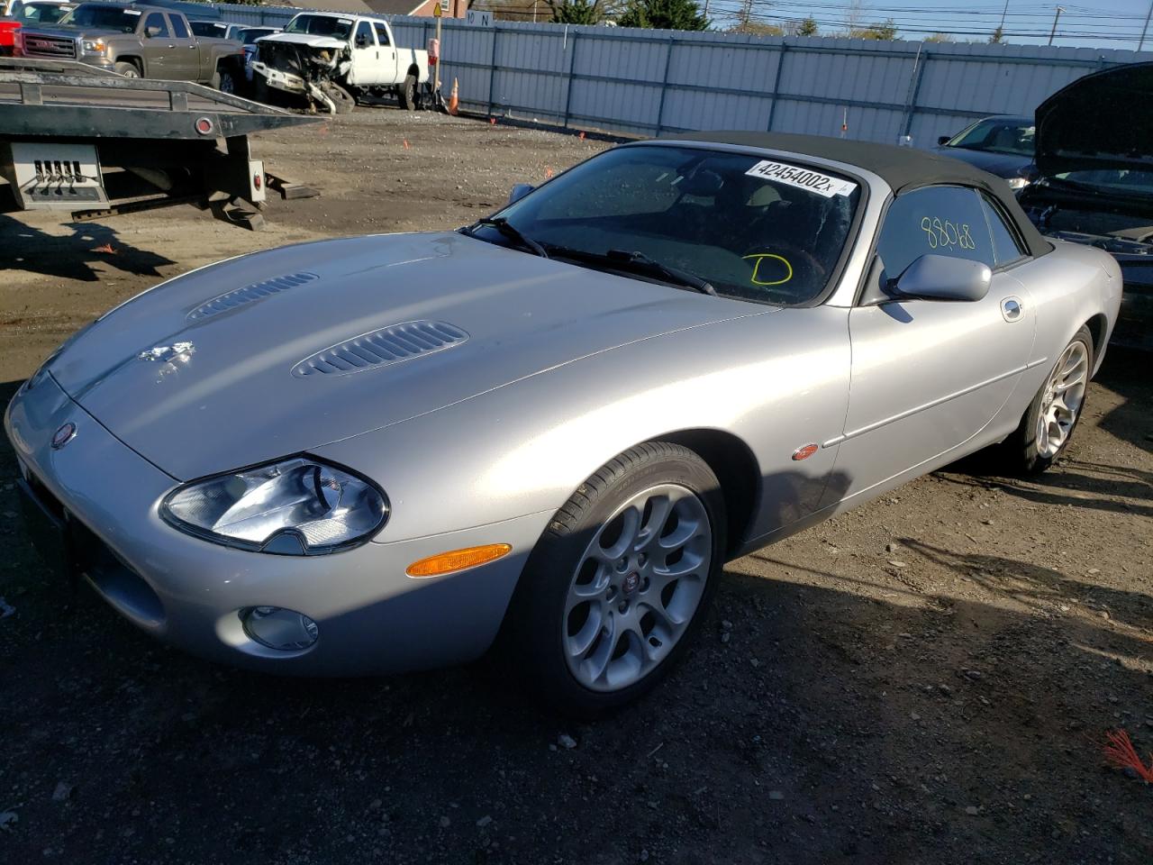 Photo 2 from auction – 2001 JAGUAR XKR with VIN SAJDA42B81PA19963