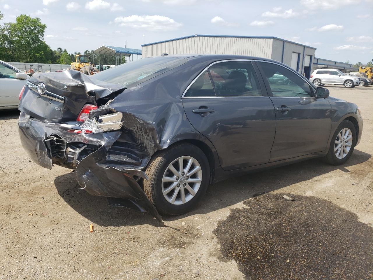 Photo 4 from auction – 2011 TOYOTA CAMRY SE with VIN 4T1BK3EK3BU630181