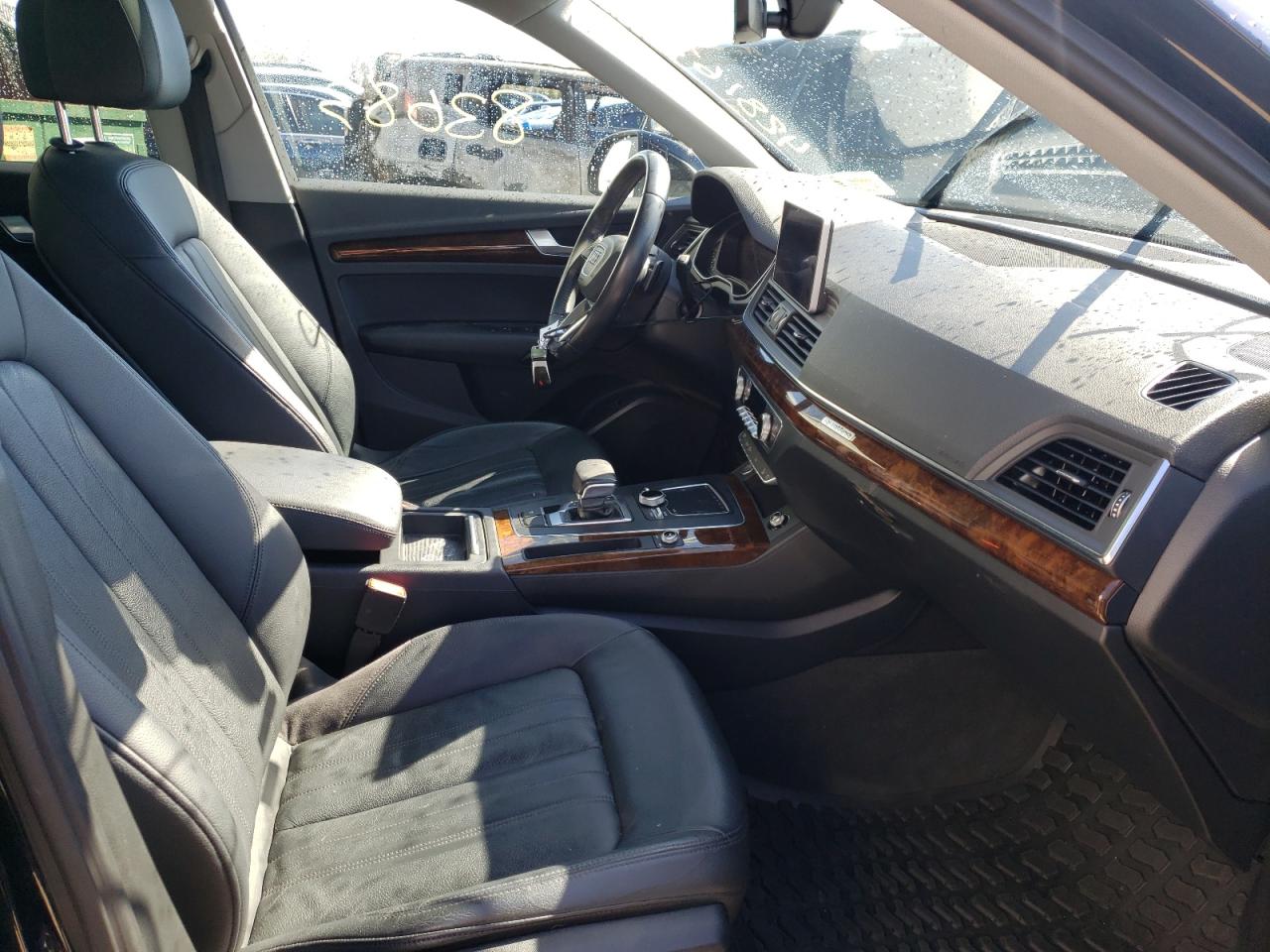 Photo 5 from auction – 2018 AUDI Q5 PREMIUM with VIN WA1BNAFY4J2004579