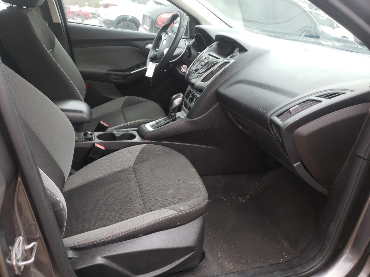 Photo 5 from auction – 2013 FORD FOCUS SE with VIN 1FADP3K20DL267730