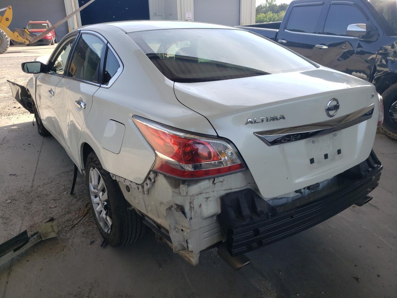 Photo 3 from auction – 2015 NISSAN ALTIMA 2.5 with VIN 1N4AL3AP8FC481816