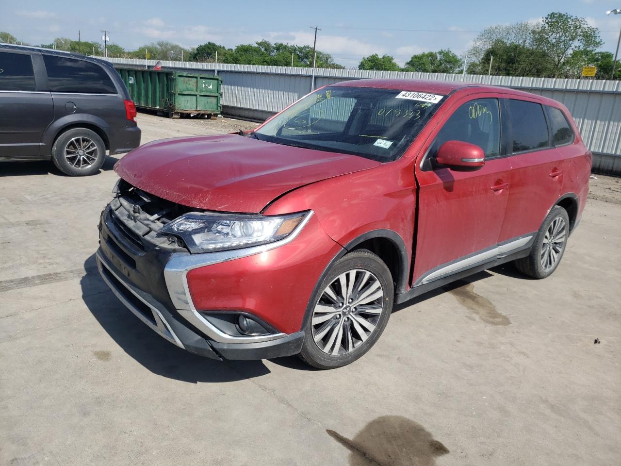 Photo 2 from auction – 2019 MITSUBISHI OUTLANDER with VIN JA4AD3A37KZ015333