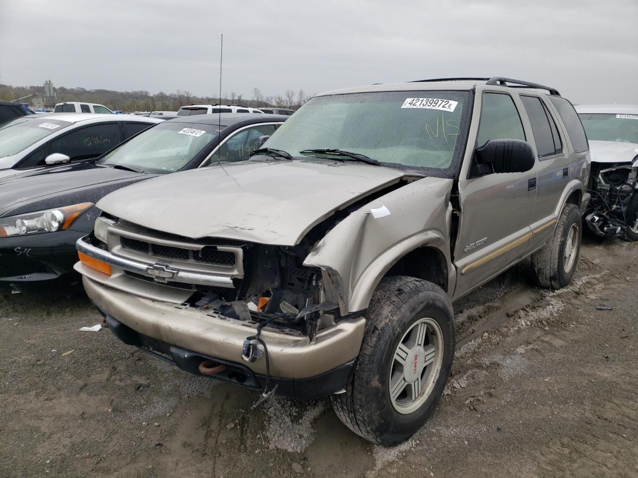 Photo 2 from auction – 2004 CHEVROLET BLAZER with VIN 1GNDT13X84K164900