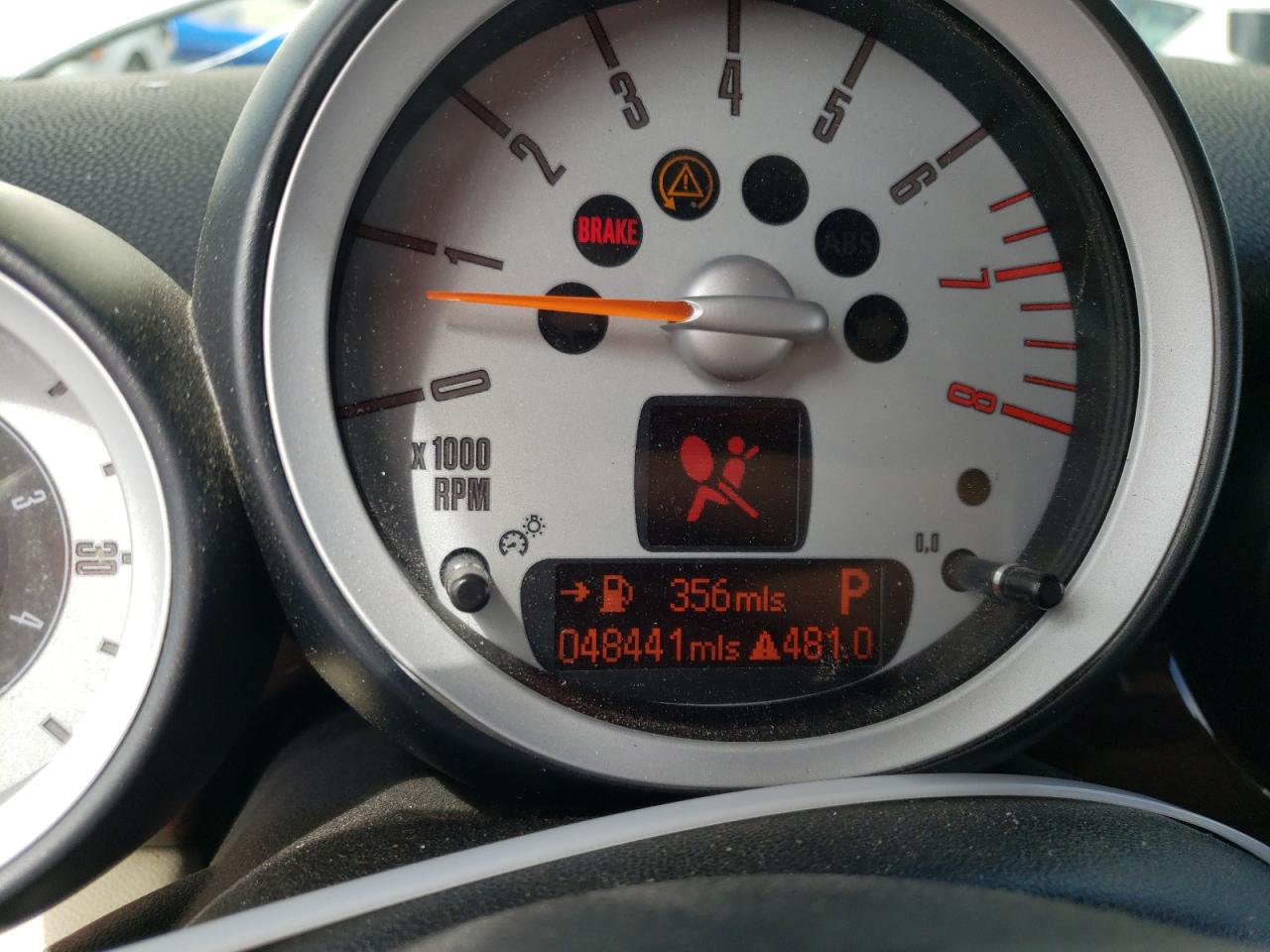 Photo 8 from auction – 2009 MINI COOPER with VIN WMWMR33509TU96569