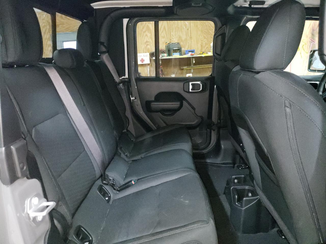 Photo 6 from auction – 2021 JEEP GLADIATOR with VIN 1C6HJTAG4ML543828