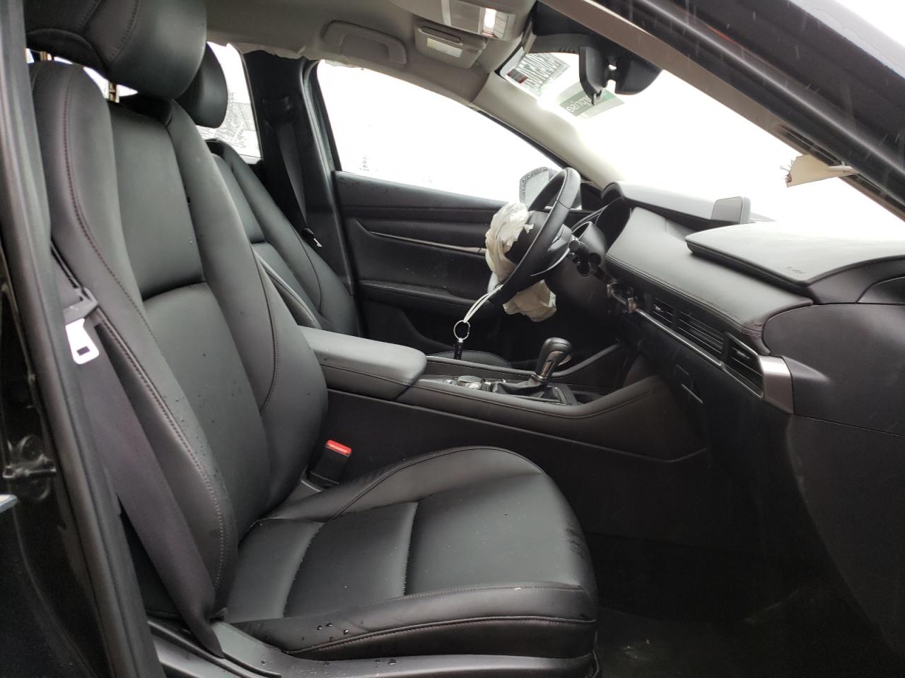 Photo 5 from auction – 2021 MAZDA 3 SELECT with VIN JM1BPABL0M1315317