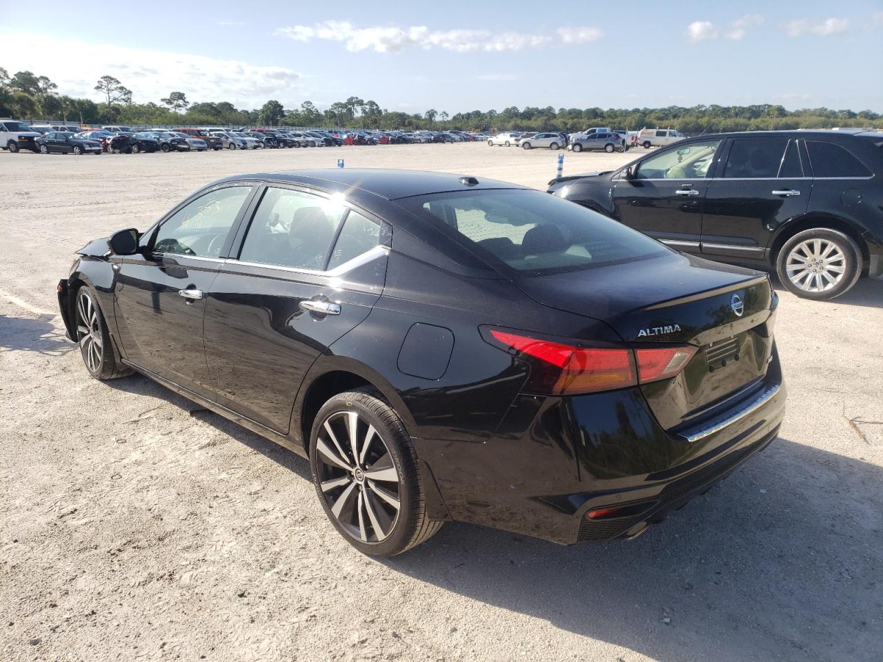 Photo 3 from auction – 2021 NISSAN ALTIMA PLA with VIN 1N4BL4FW7MN344037