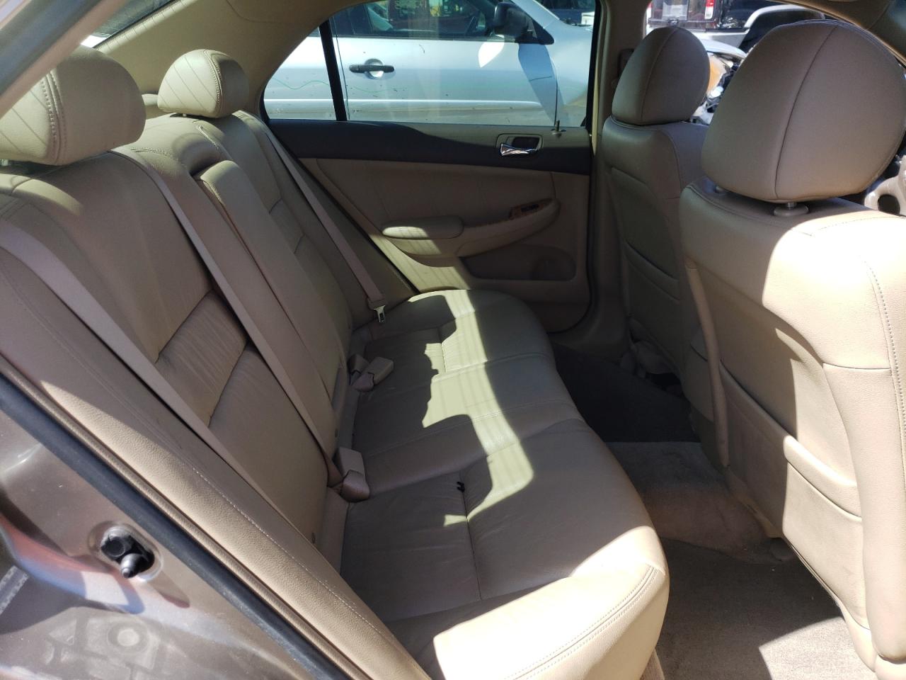 Photo 6 from auction – 2003 HONDA ACCORD EX with VIN JHMCM56683C014577