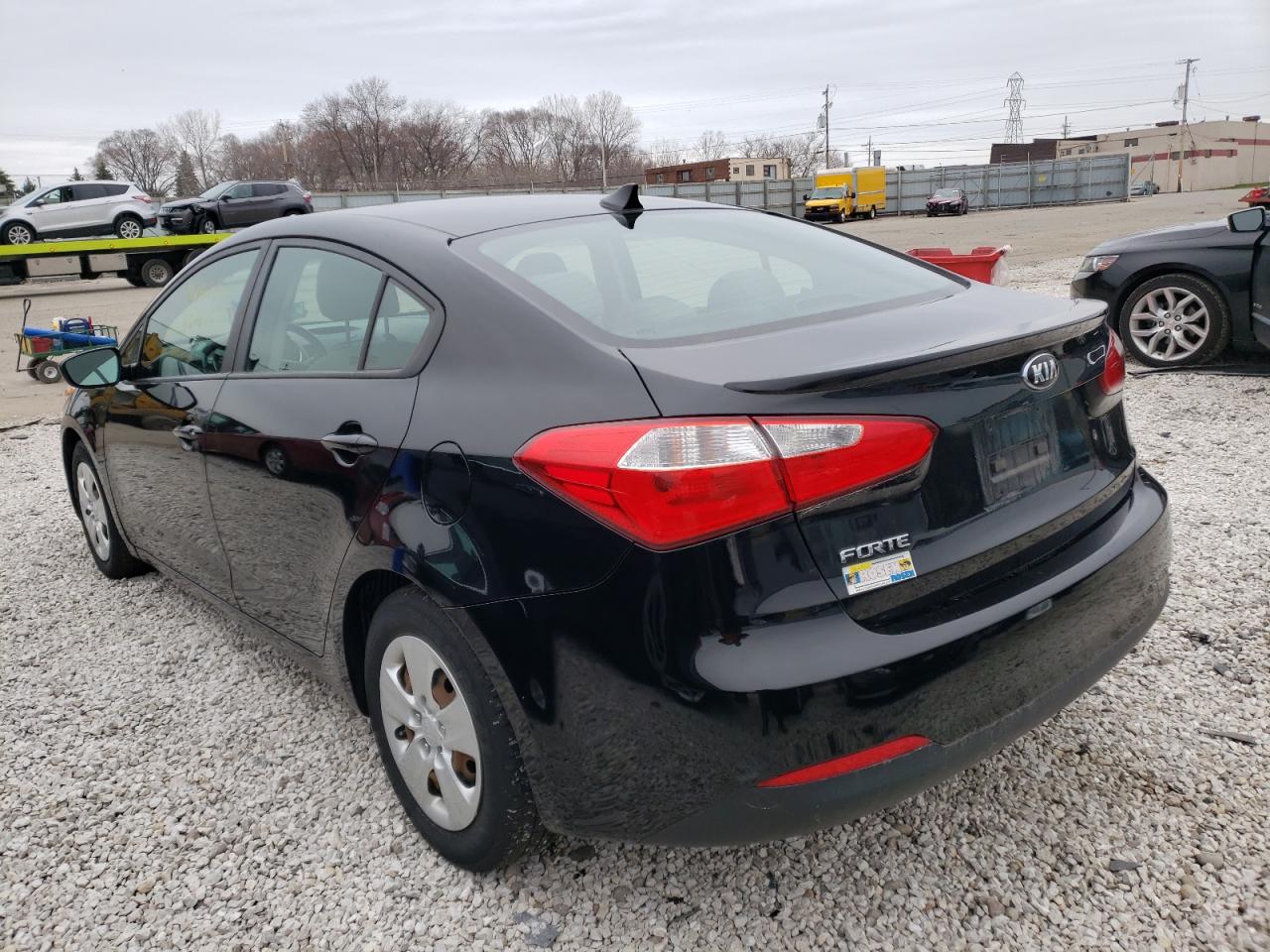 Photo 3 from auction – 2015 KIA FORTE LX with VIN KNAFK4A64F5323877