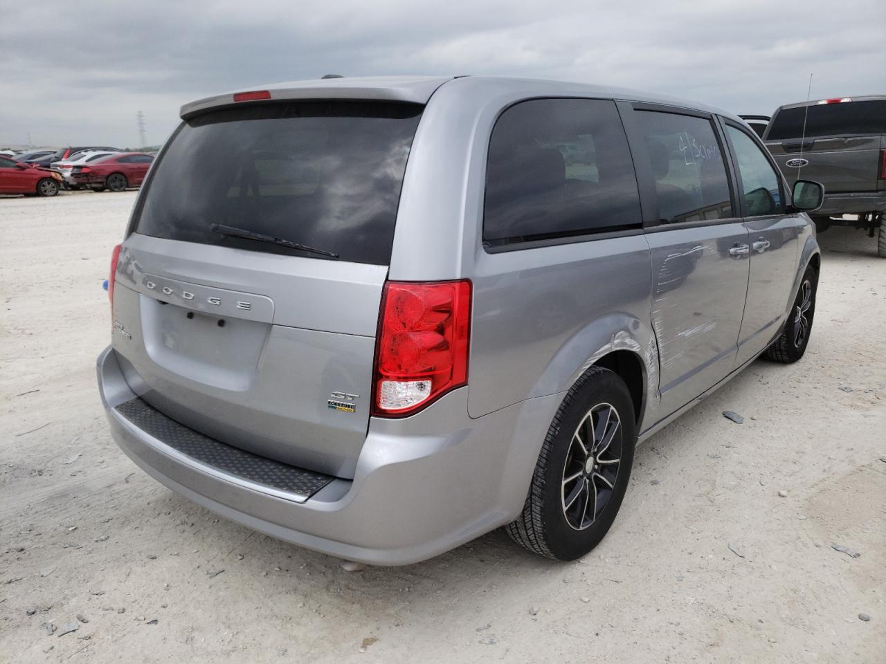 Photo 4 from auction – 2019 DODGE GRAND CARA with VIN 2C4RDGEG4KR630669