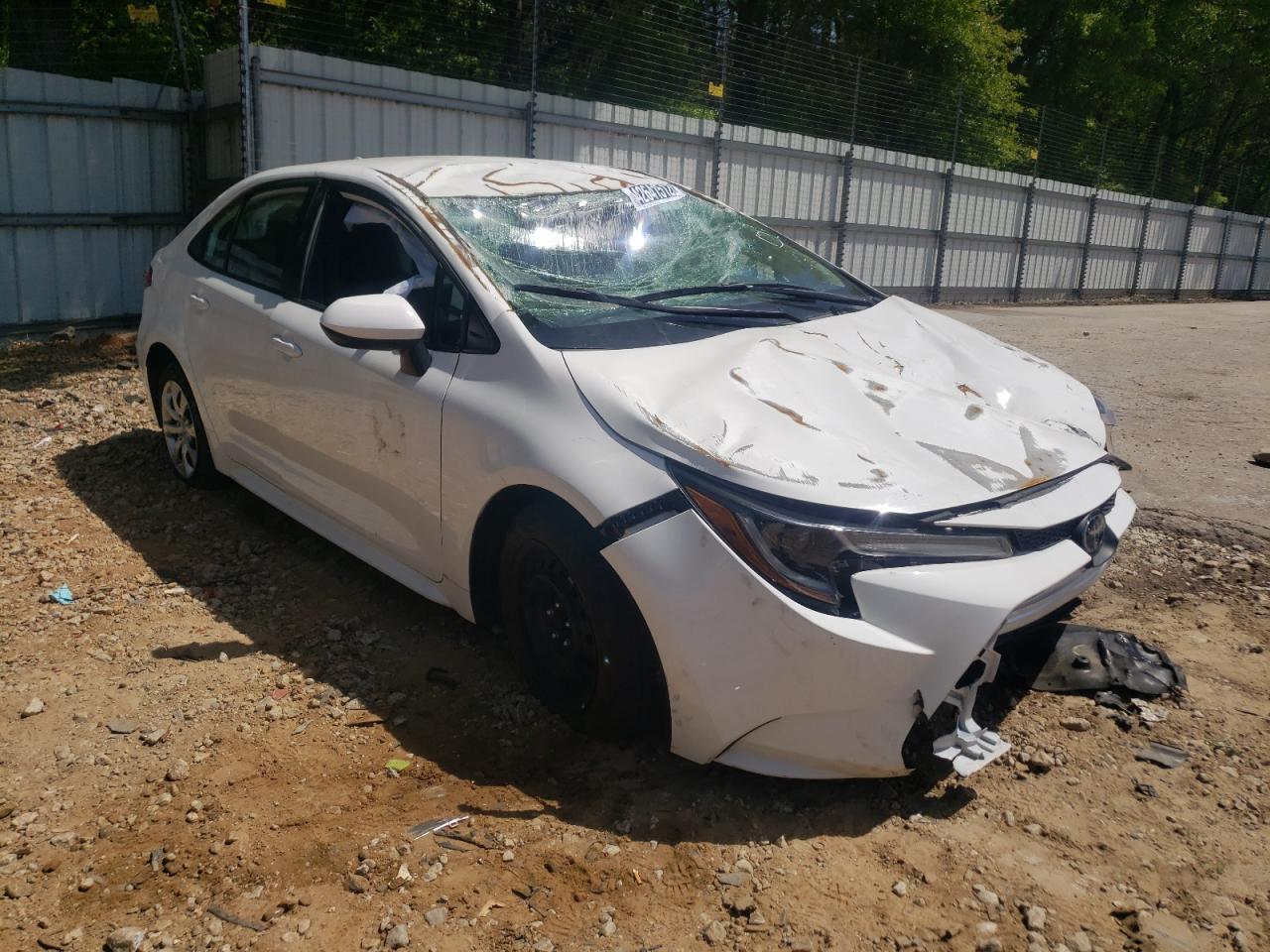 TOYOTA COROLLA LE 2020 with VIN 5YFEPRAE6LP132576 - Photo from auction