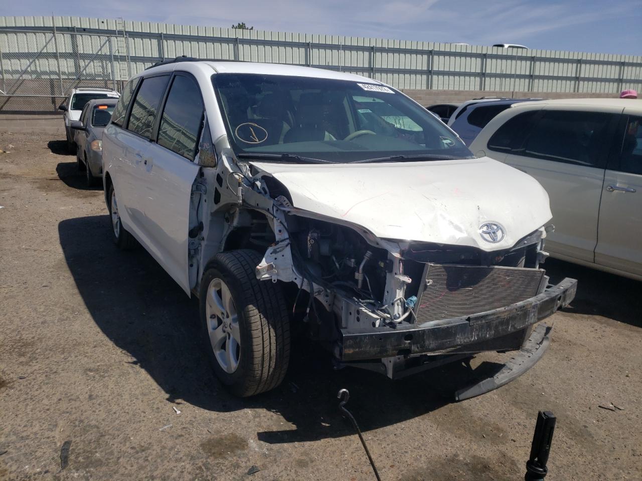 Photo 9 from auction – 2011 TOYOTA SIENNA LE with VIN 5TDKK3DC2BS043358