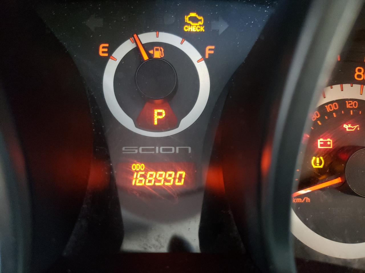 Photo 8 from auction – 2012 TOYOTA SCION TC with VIN JTKJF5C77C3041844