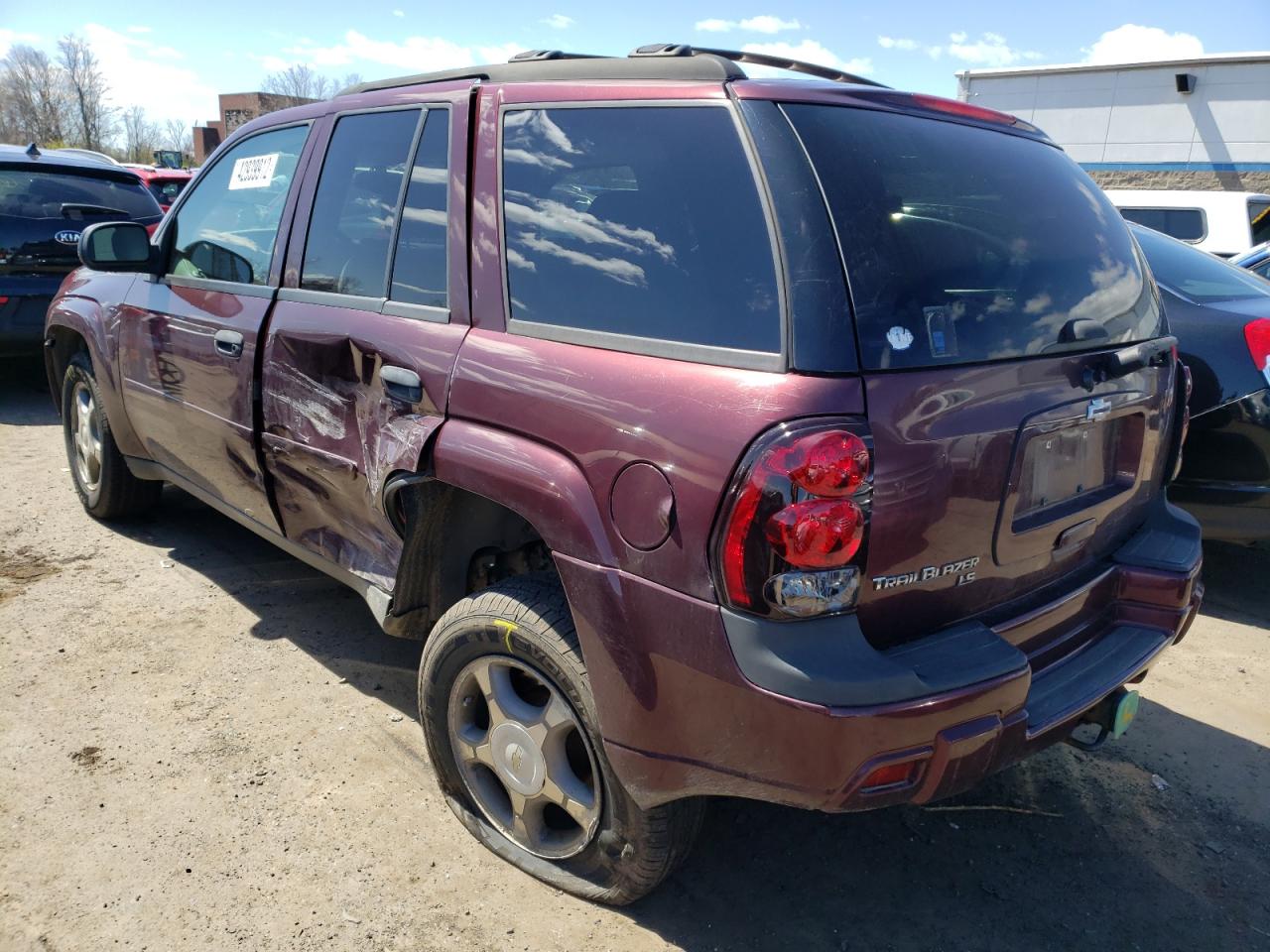 Photo 3 from auction – 2007 CHEVROLET TRAILBLAZE with VIN 1GNDT13S372306000