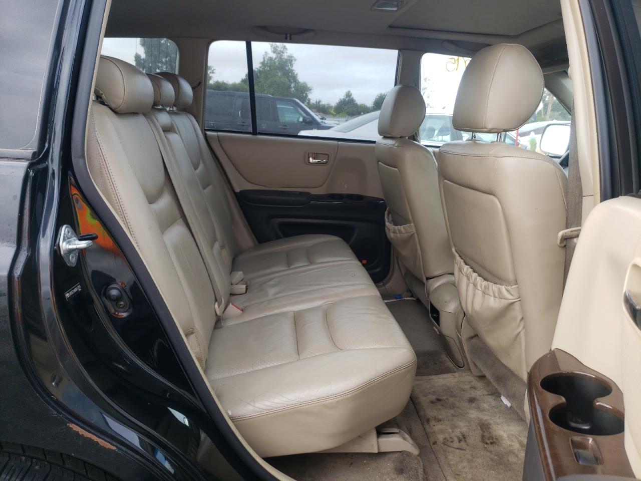 Photo 6 from auction – 2003 TOYOTA HIGHLANDER with VIN JTEGF21AX30117715