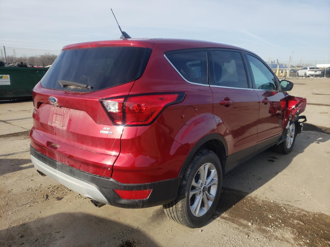 Photo 4 from auction – 2019 FORD ESCAPE SE with VIN 1FMCU9GD4KUA52785