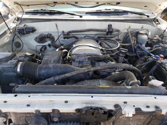Photo 9 from auction – 2001 TOYOTA TUNDRA SR5 with VIN 5TBKT44131S140383