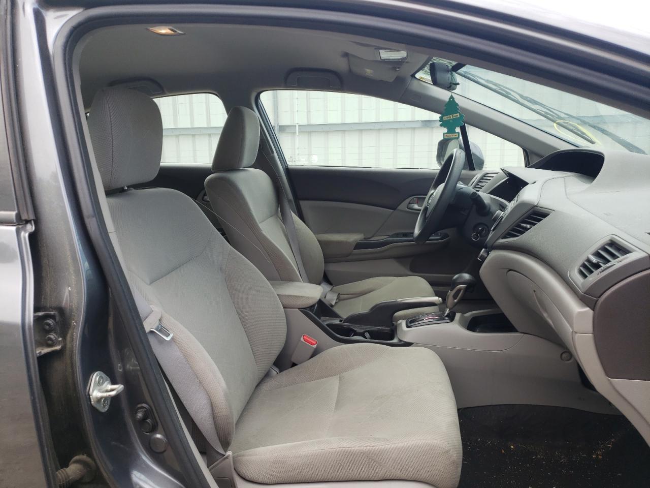 Photo 5 from auction – 2012 HONDA CIVIC LX with VIN 19XFB2F52CE029241