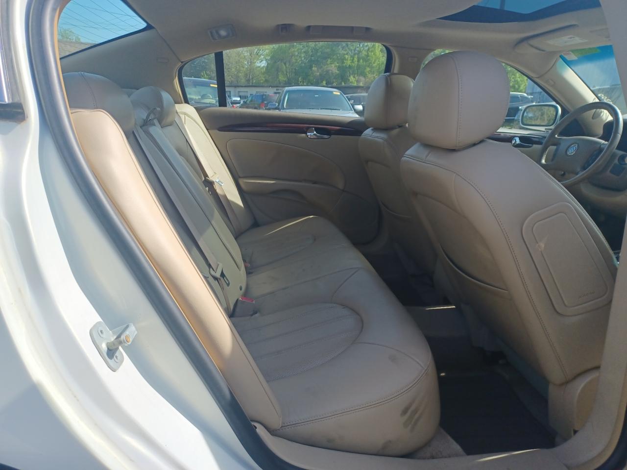 Photo 6 from auction – 2006 BUICK LUCERNE CX with VIN 1G4HE57Y26U222548
