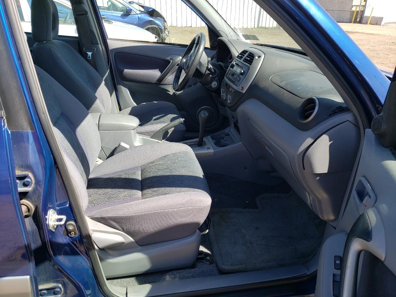 Photo 5 from auction – 2003 TOYOTA RAV4 with VIN JTEHH20V530197718