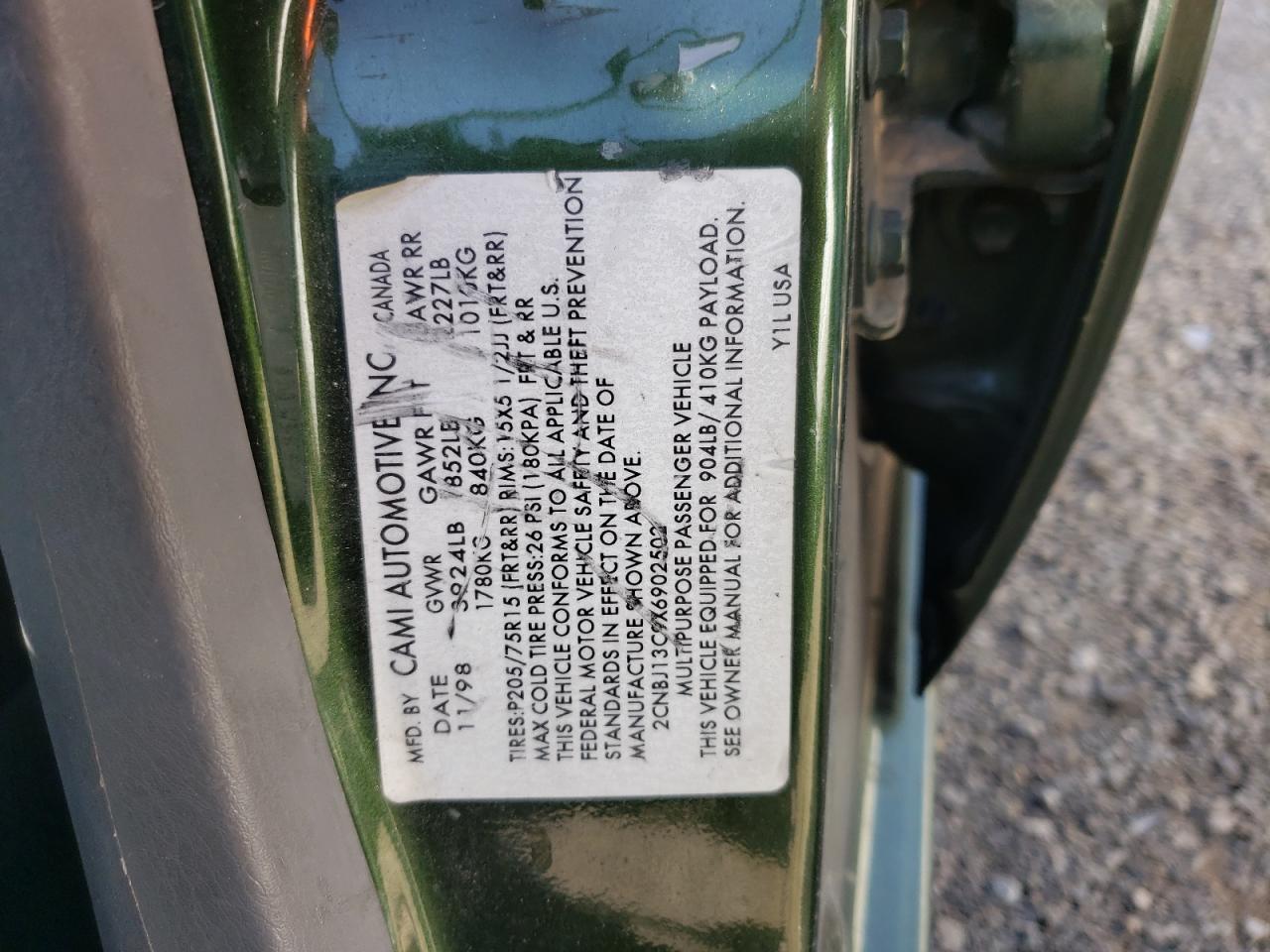 Photo 10 from auction – 1999 CHEVROLET TRACKER with VIN 2CNBJ13C9X6902502