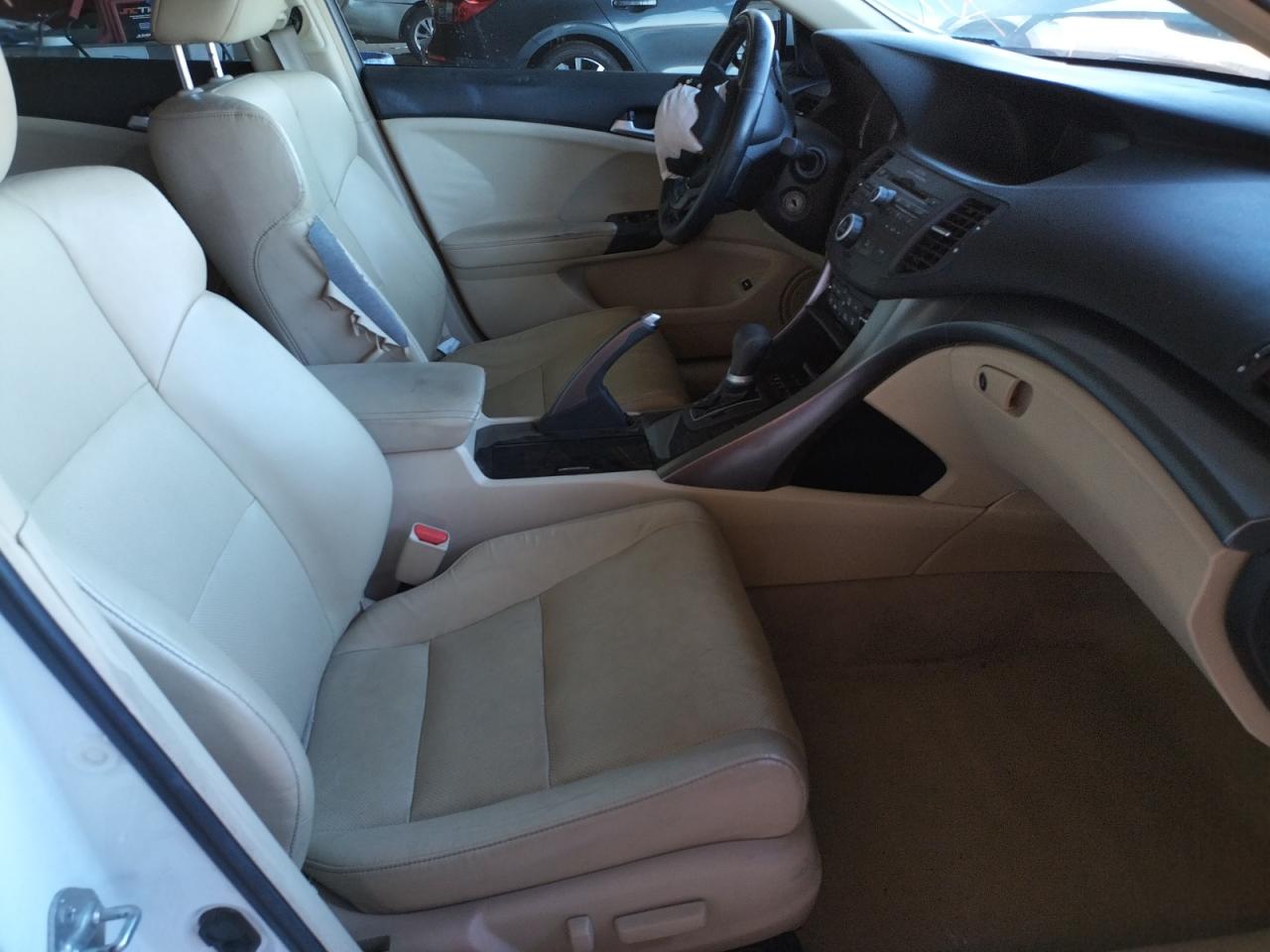 Photo 5 from auction – 2013 ACURA TSX with VIN JH4CU2F45DC013563