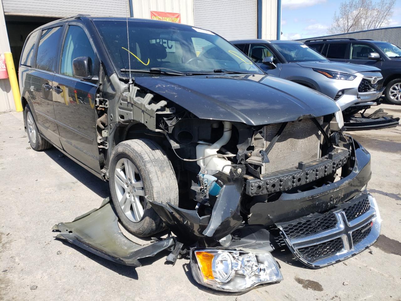 DODGE GRAND CARA 2012 with VIN 2C4RDGDG4CR377663 - Photo from auction