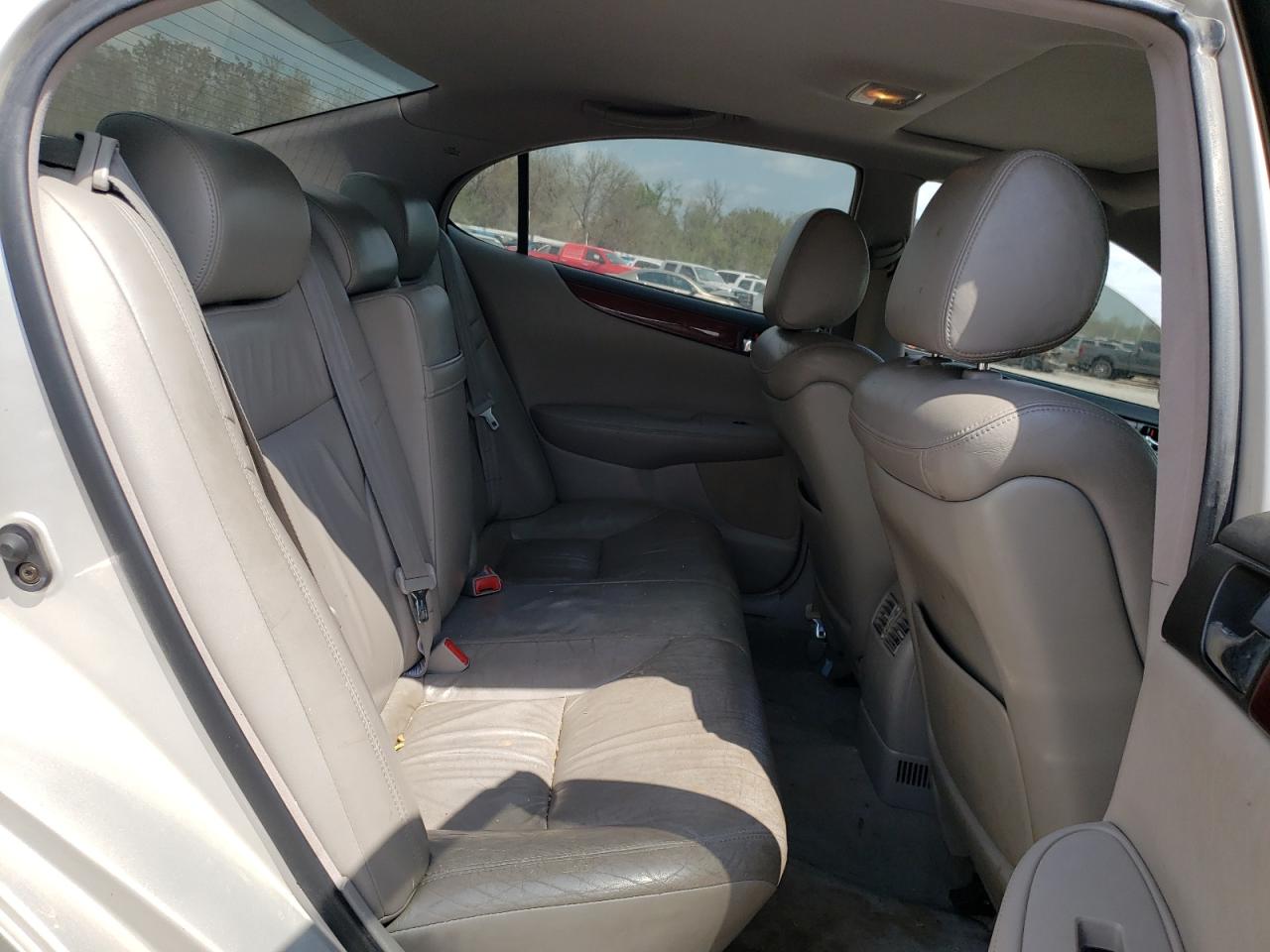 Photo 6 from auction – 2003 LEXUS ES 300 with VIN JTHBF30G535041302