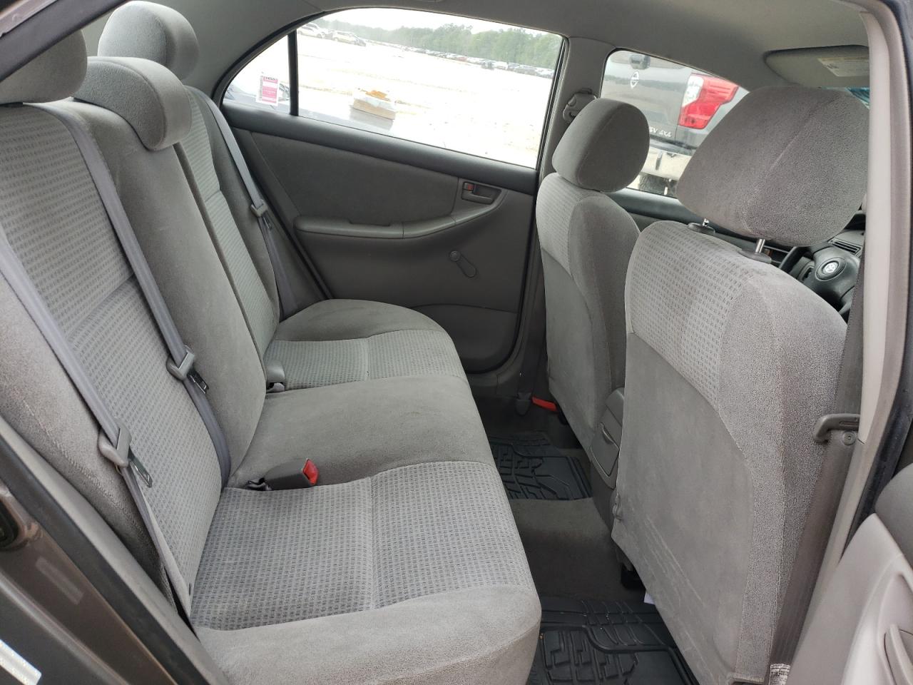 Photo 6 from auction – 2005 TOYOTA COROLLA CE with VIN 1NXBR32E75Z515002