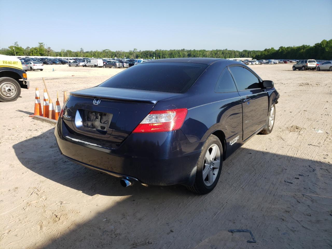 Photo 4 from auction – 2008 HONDA CIVIC EX with VIN 2HGFG12868H522753