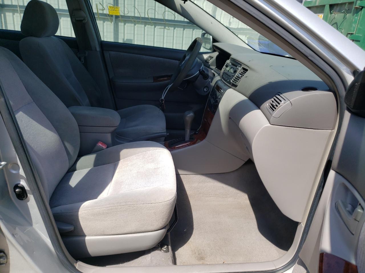Photo 5 from auction – 2005 TOYOTA COROLLA CE with VIN 1NXBR32E55Z446293