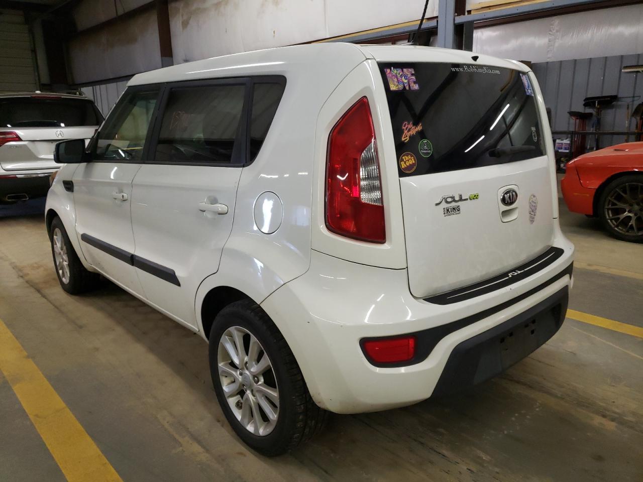 Photo 3 from auction – 2013 KIA SOUL + with VIN KNDJT2A65D7526969