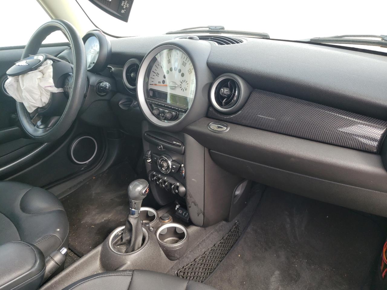 Photo 9 from auction – 2013 MINI COOPER S C with VIN WMWZG3C52DT576833
