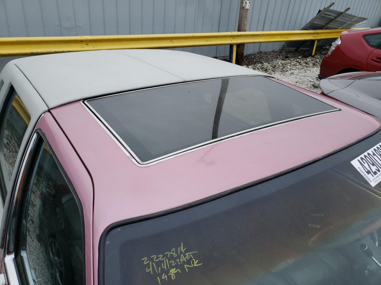 Photo 9 from auction – 1989 CADILLAC DEVILLE with VIN 1G6CD5152K4215869